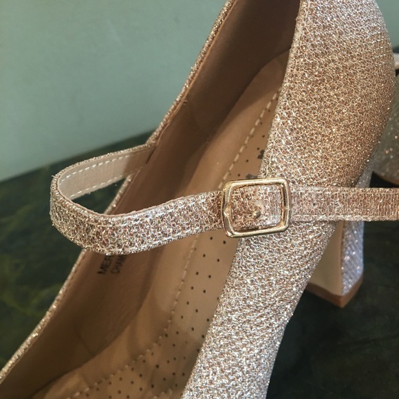 Champagne Sparkle Heels - Picture 3 of 3